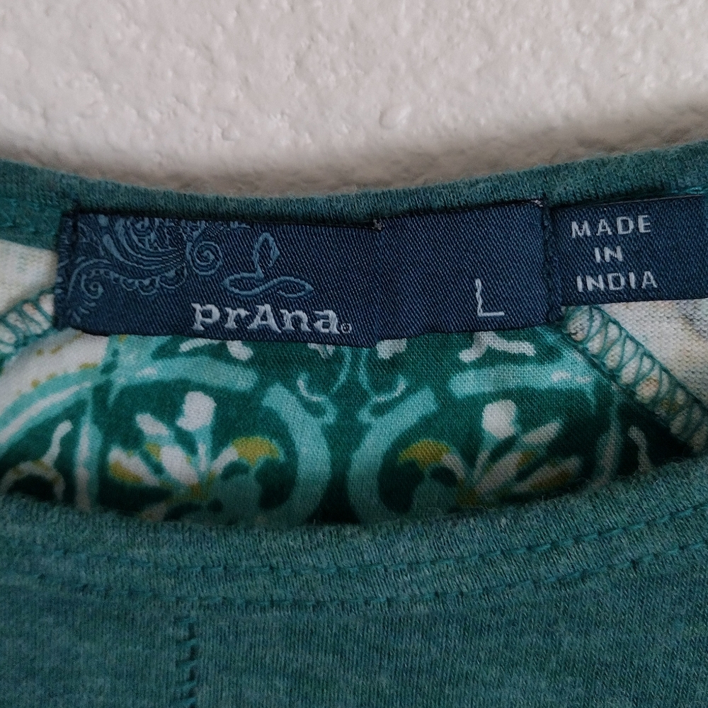 Prana intricate green yellow multicolor top mosaic geometric print size Large - Picture 2 of 9
